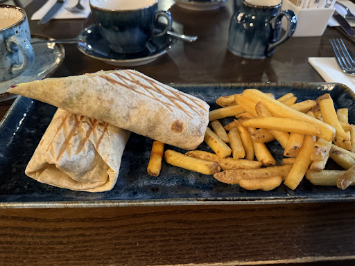 Photo of Turkuaz Restaurant Dorking - 2-3 St Martin's Walk, Dorking RH4 1UT
